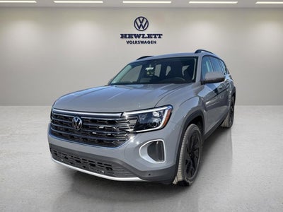 2026 Volkswagen Atlas 2.0T SE w/Technology and Panoramic Sunroof Package