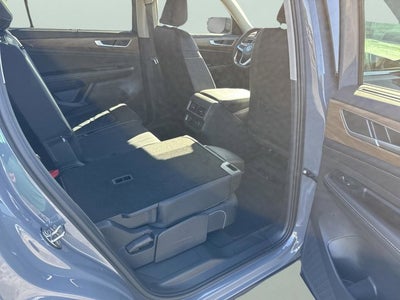 2026 Volkswagen Atlas 2.0T SE w/Technology and Panoramic Sunroof Package