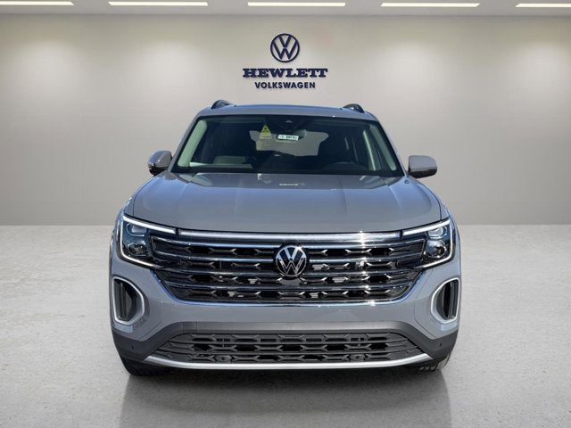 2026 Volkswagen Atlas 2.0T SE w/Technology and Panoramic Sunroof Package