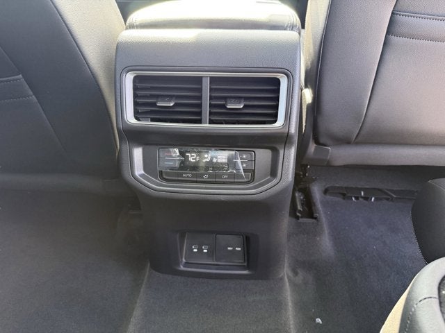 2026 Volkswagen Atlas 2.0T SE w/Technology with Captain's Chairs and Panoramic Sunroof Package