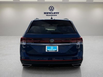 2026 Volkswagen Atlas 2.0T SE w/Technology with Captain's Chairs and Panoramic Sunroof Package