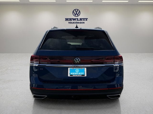 2026 Volkswagen Atlas 2.0T SE w/Technology with Captain's Chairs and Panoramic Sunroof Package