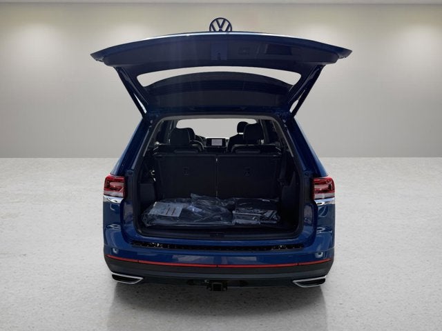 2026 Volkswagen Atlas 2.0T SE w/Technology with Captain's Chairs and Panoramic Sunroof Package