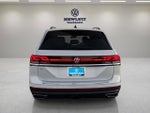 2026 Volkswagen Atlas 2.0T SE w/Technology and Panoramic Sunroof Package