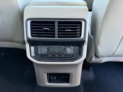 2026 Volkswagen Atlas 2.0T SE w/Technology and Panoramic Sunroof Package