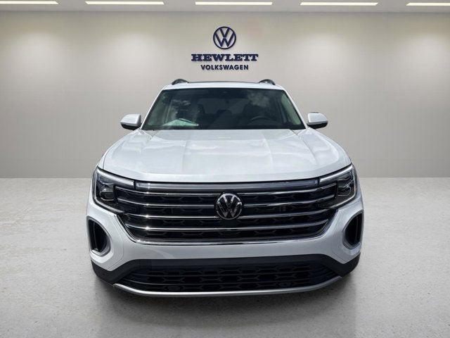 2026 Volkswagen Atlas 2.0T SE w/Technology and Panoramic Sunroof Package