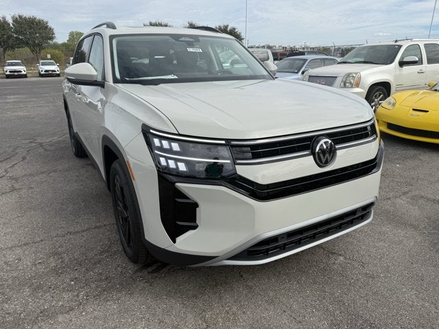 2027 Volkswagen Atlas SE w/Technology with Captain's Chairs and Panoramic Sunroof Package