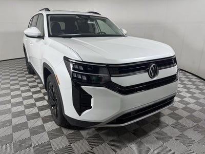 2027 Volkswagen Atlas SE w/Technology with Captain's Chairs and Panoramic Sunroof Package