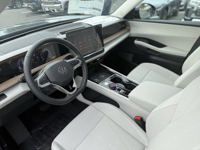 2027 Volkswagen Atlas SE w/Technology with Captain's Chairs and Panoramic Sunroof Package