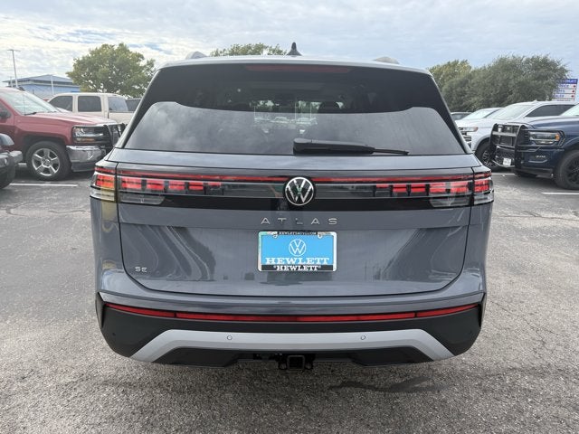 2027 Volkswagen Atlas SE w/Technology with Captain's Chairs and Panoramic Sunroof Package