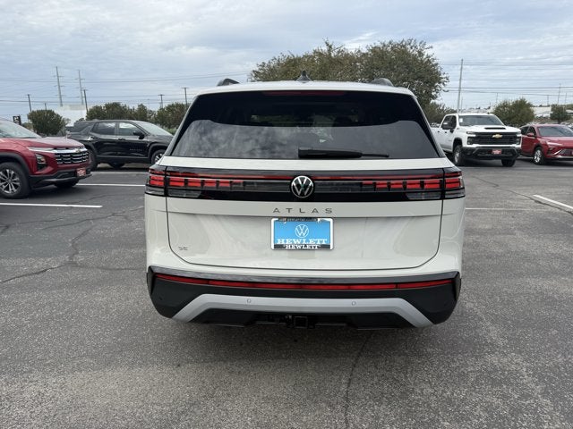 2027 Volkswagen Atlas SE w/Technology and Panoramic Sunroof Package