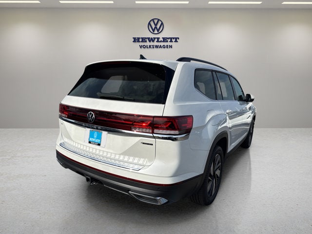 2026 Volkswagen Atlas 2.0T SE w/Technology and Panoramic Sunroof Package