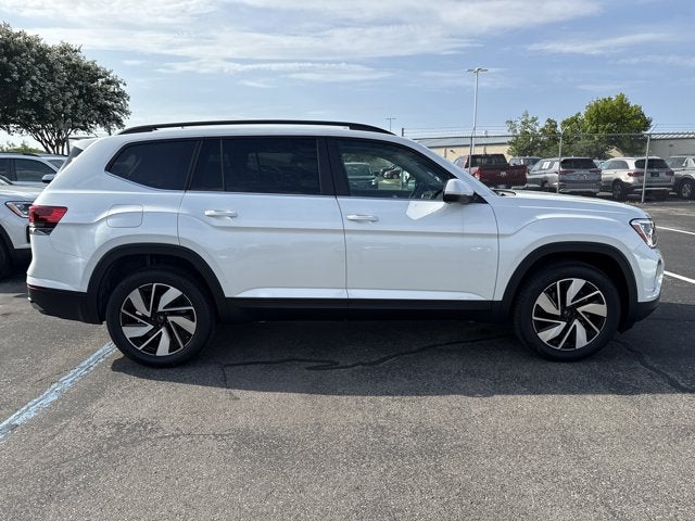 2026 Volkswagen Atlas 2.0T SE w/Technology and Panoramic Sunroof Package