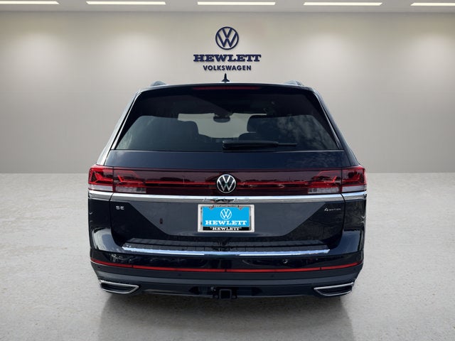 2026 Volkswagen Atlas 2.0T SE w/Technology with Captain's Chairs and Panoramic Sunroof Package