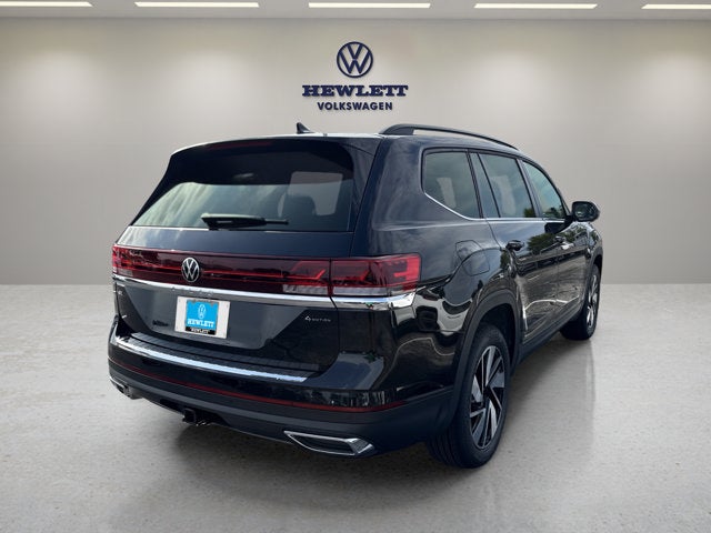 2026 Volkswagen Atlas 2.0T SE w/Technology with Captain's Chairs and Panoramic Sunroof Package