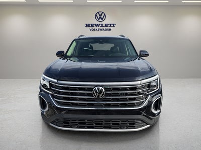 2026 Volkswagen Atlas 2.0T SE w/Technology with Captain's Chairs and Panoramic Sunroof Package