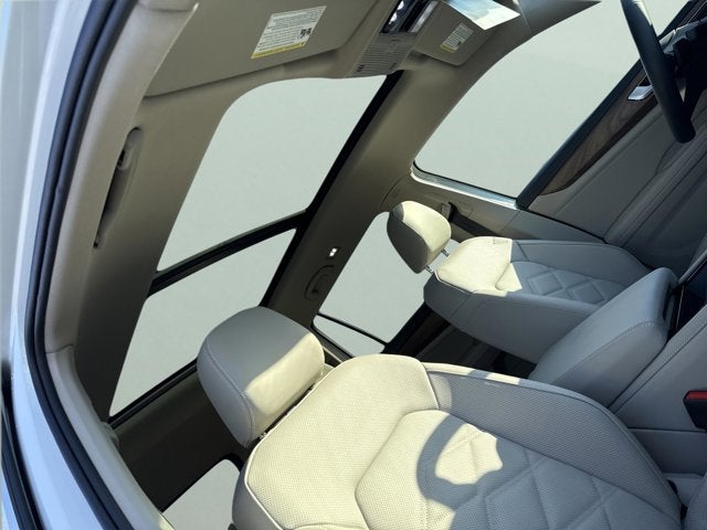 2026 Volkswagen Atlas 2.0T SE w/Technology with Captain's Chairs and Panoramic Sunroof Package