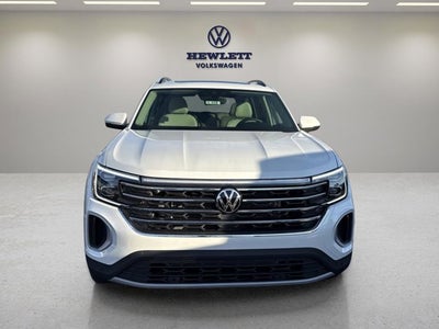 2026 Volkswagen Atlas 2.0T SE w/Technology with Captain's Chairs and Panoramic Sunroof Package