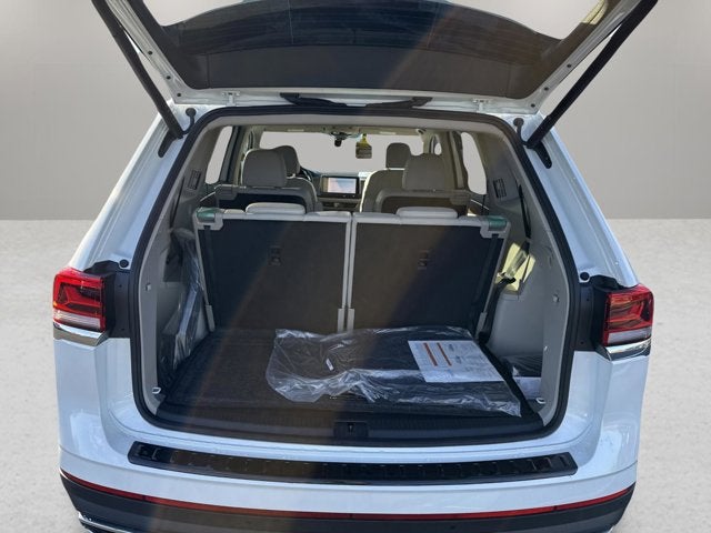 2026 Volkswagen Atlas 2.0T SE w/Technology with Captain's Chairs and Panoramic Sunroof Package