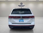 2026 Volkswagen Atlas 2.0T SE w/Technology with Captain's Chairs and Panoramic Sunroof Package