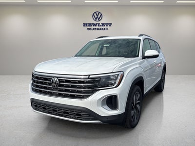 2026 Volkswagen Atlas 2.0T SE w/Technology and Panoramic Sunroof Package
