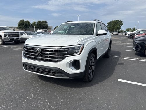 2026 Volkswagen Atlas 2.0T SE w/Technology and Panoramic Sunroof Package