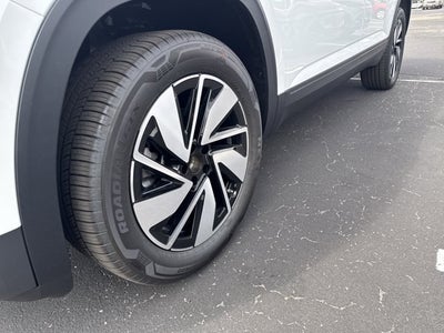 2026 Volkswagen Atlas 2.0T SE w/Technology and Panoramic Sunroof Package