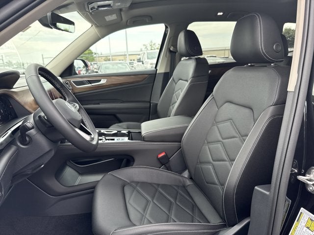 2026 Volkswagen Atlas 2.0T SE w/Technology with Captain's Chairs and Panoramic Sunroof Package
