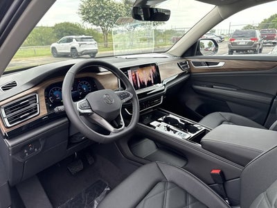 2026 Volkswagen Atlas 2.0T SE w/Technology with Captain's Chairs and Panoramic Sunroof Package