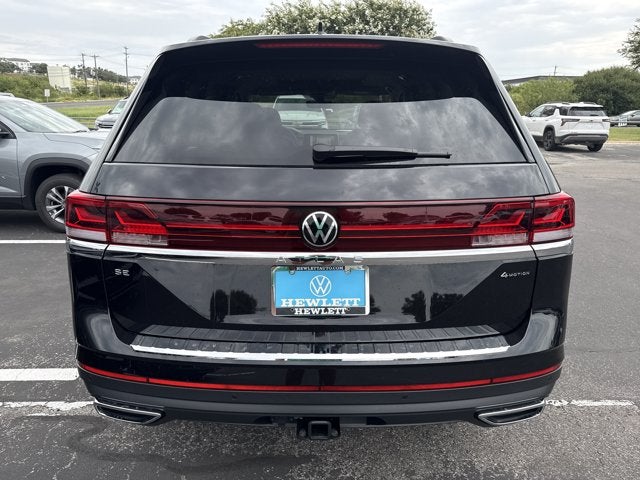 2026 Volkswagen Atlas 2.0T SE w/Technology with Captain's Chairs and Panoramic Sunroof Package