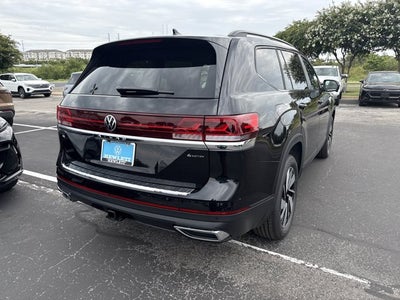 2026 Volkswagen Atlas 2.0T SE w/Technology with Captain's Chairs and Panoramic Sunroof Package