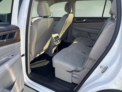 2026 Volkswagen Atlas 2.0T SE w/Technology and Panoramic Sunroof Package