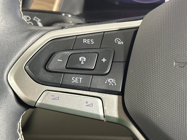 2024 Volkswagen Atlas 2.0T SE