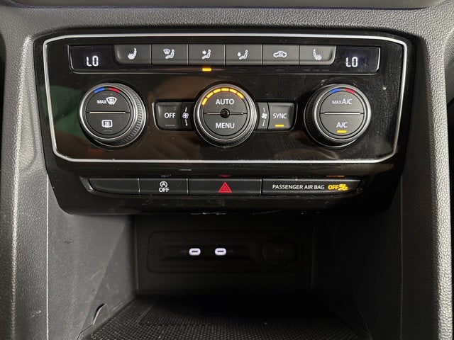 2023 Volkswagen Atlas Cross Sport 2.0T SEL R-Line Black
