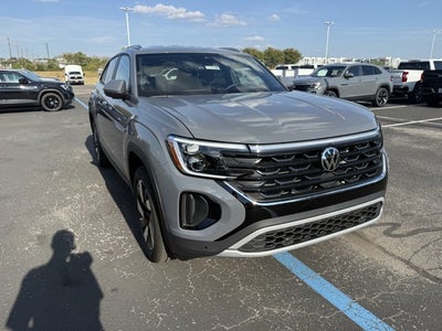 2026 Volkswagen Atlas Cross Sport 2.0T SE w/Technology