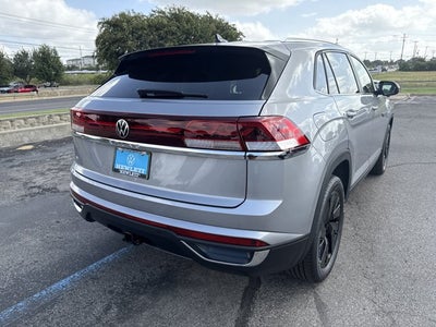 2026 Volkswagen Atlas Cross Sport 2.0T SE w/Technology
