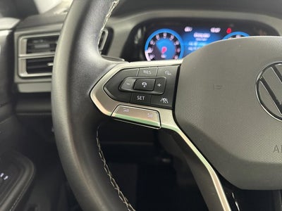 2024 Volkswagen Atlas Cross Sport 2.0T SE w/Technology