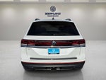 2026 Volkswagen Atlas 2.0T SE w/Technology with Captain's Chairs