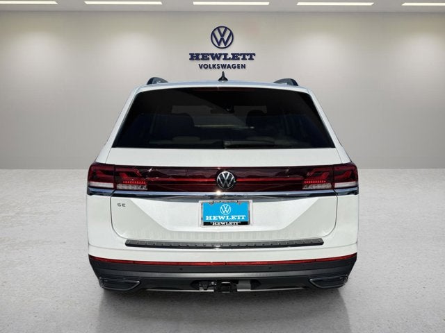 2026 Volkswagen Atlas 2.0T SE w/Technology with Captain's Chairs