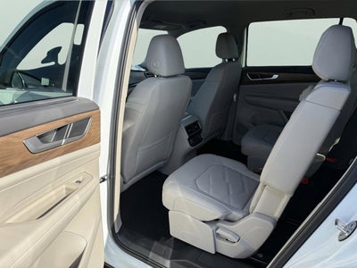 2026 Volkswagen Atlas 2.0T SE w/Technology with Captain's Chairs