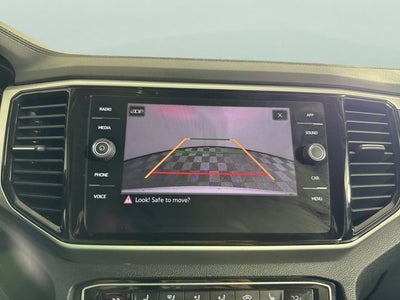2022 Volkswagen Atlas 3.6L V6 SE w/Technology