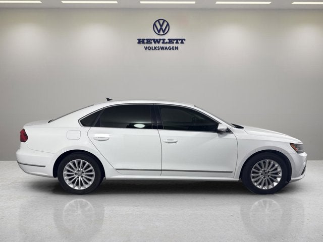 2016 Volkswagen Passat 1.8T SE