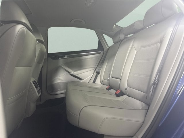 2017 Volkswagen Passat 1.8T SE w/Technology