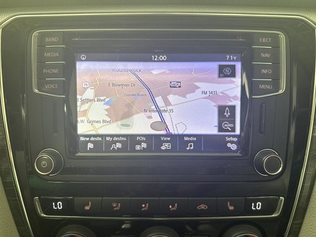 2017 Volkswagen Passat 1.8T SE w/Technology