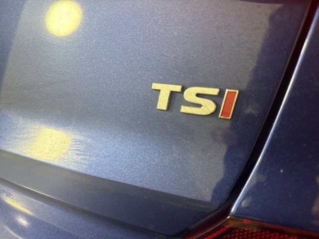 2017 Volkswagen Passat 1.8T SE w/Technology