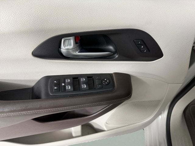 2021 Chrysler Pacifica Hybrid Touring L