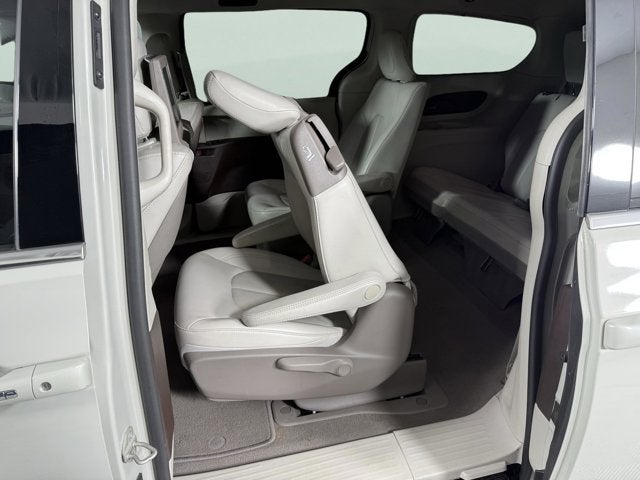 2021 Chrysler Pacifica Hybrid Touring L