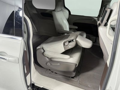 2021 Chrysler Pacifica Hybrid Touring L