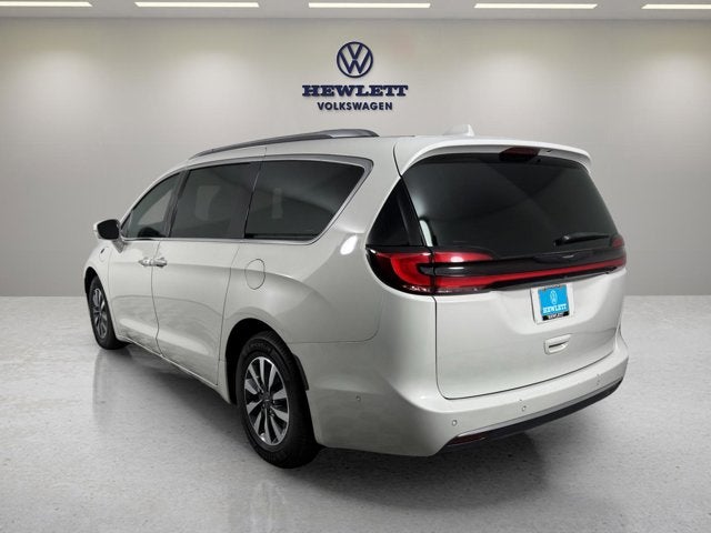 2021 Chrysler Pacifica Hybrid Touring L