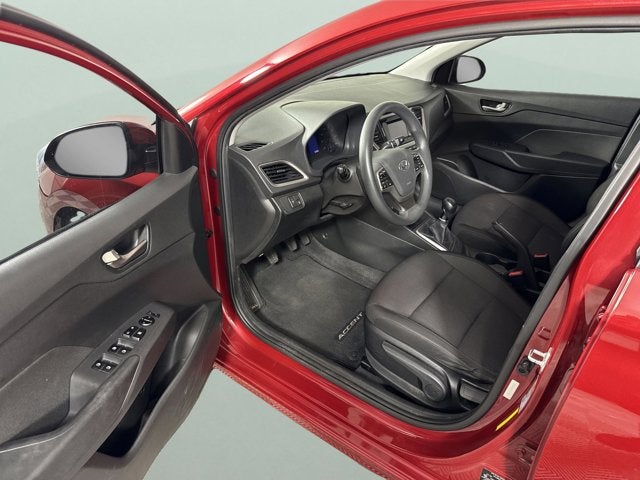 2019 Hyundai Accent SE